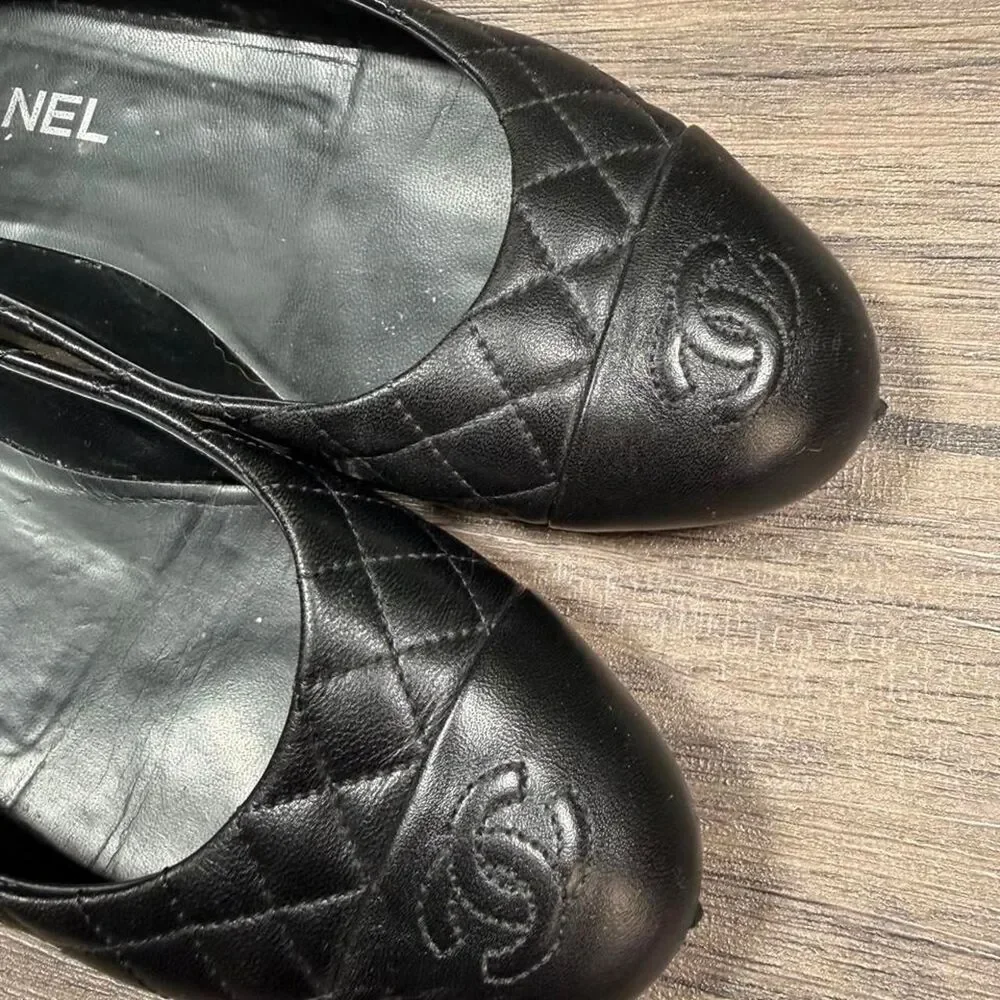 Chanel Women's Black Ballet-shoes